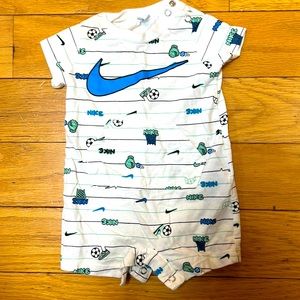Nike newborn summer jumper
